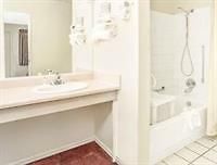 Travelodge Aurora Denver Area Екстериор снимка